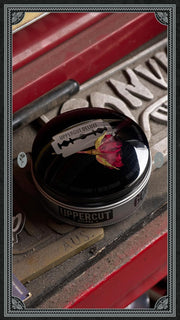 Uppercut Deluxe Resin & Rose Pomade Strong Hold - 100g