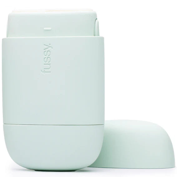 Fussy Refillable Natural Deodorant Tropic Tonic reusable deodorant with case 40g
